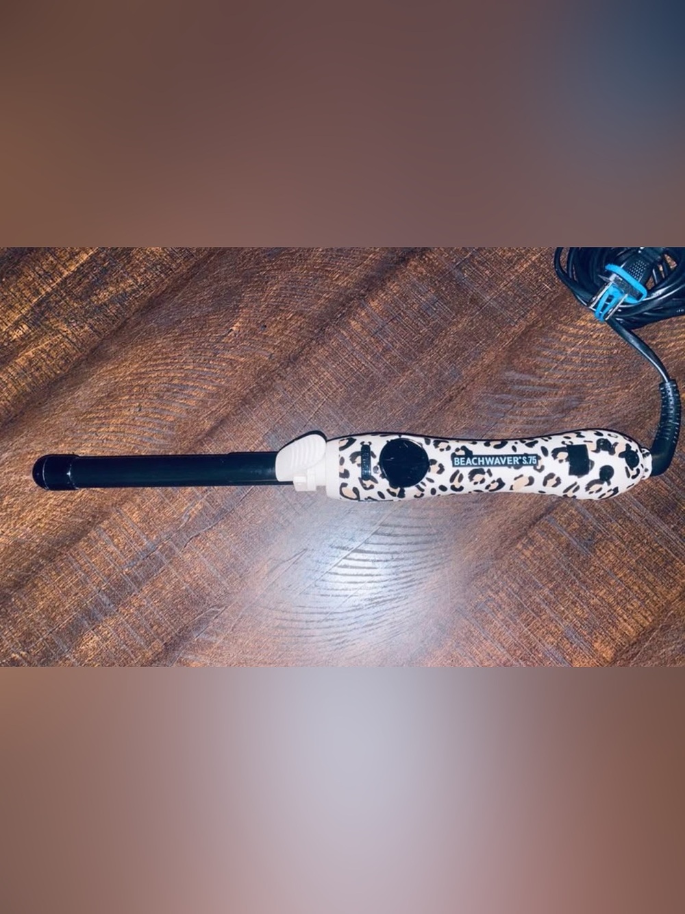 The Beachwaver Co. Mini Curling Wand - White Leopard Print